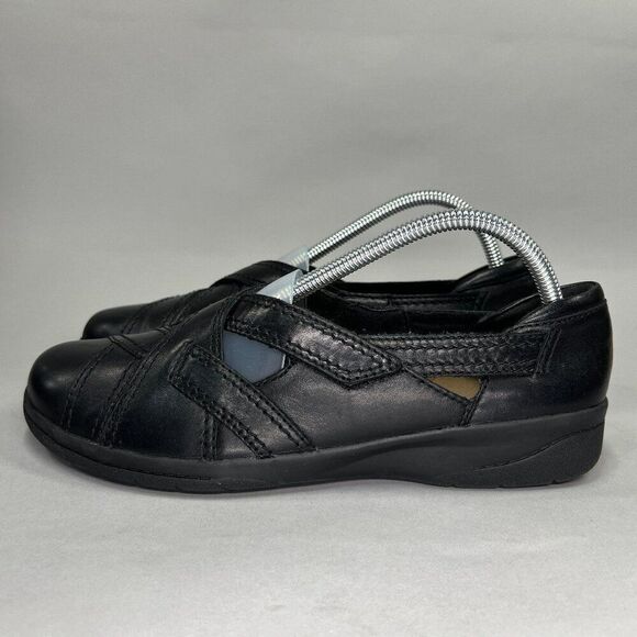 Clarks Women's Size 9.5 Black Leahter Slip On Shoes - Picture 4 of 12